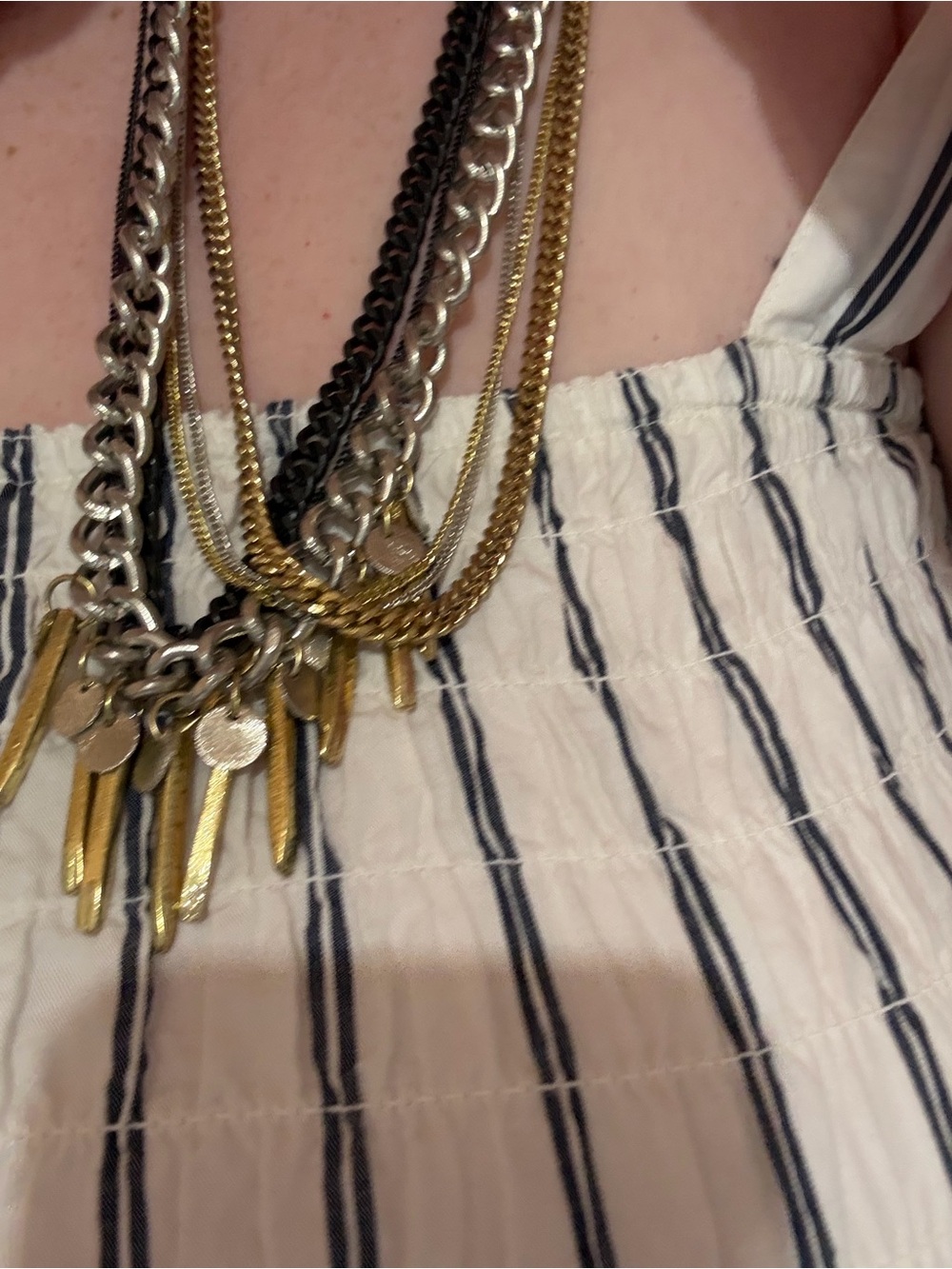 Spiked Metallic Necklace - Picture 3 of 3